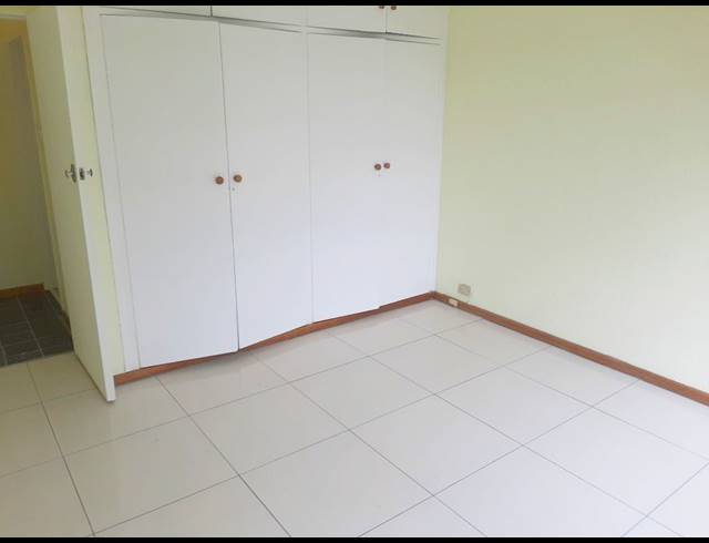 2 bed property to rent in ROSEBANK